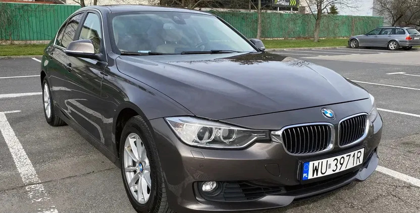 samochody osobowe BMW Seria 3 cena 46900 przebieg: 253000, rok produkcji 2012 z Warszawa